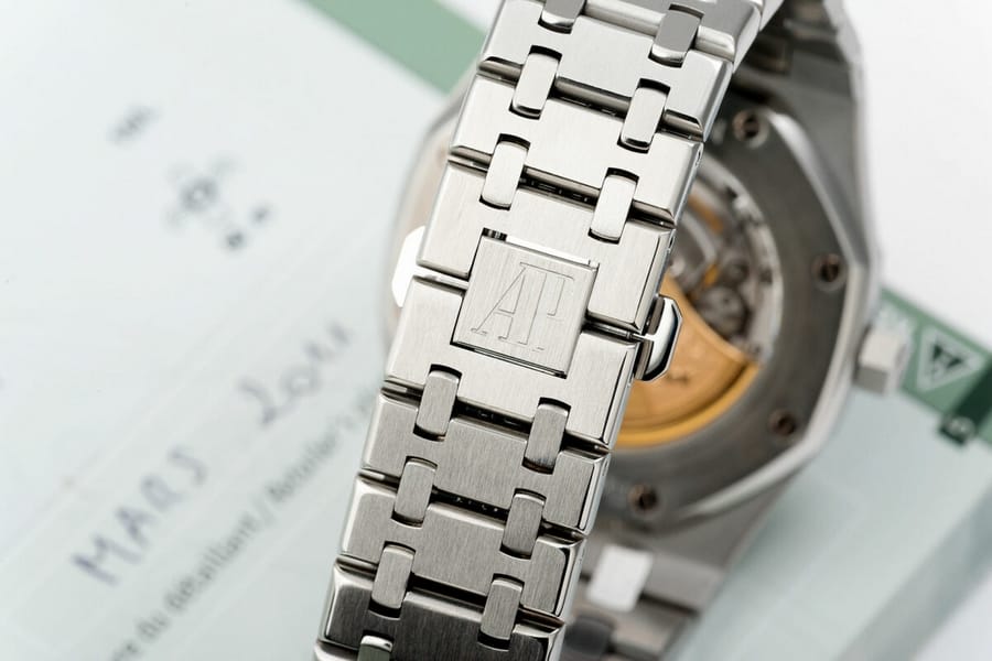 أفضل ساعات أوديمار بيجيه Audemars Piguet 2023 87 6233624e1f33d 1 أفضل ساعات أوديمار بيجيه Audemars Piguet 2023