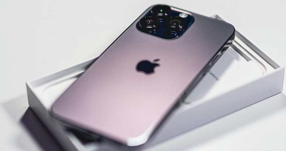 شاشة الموت بألوان قوس قزح لـ iPhone: هل يمكنك إصلاحها؟