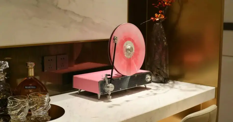 Colorful vertical turntable will make an eye-popping splash in any room