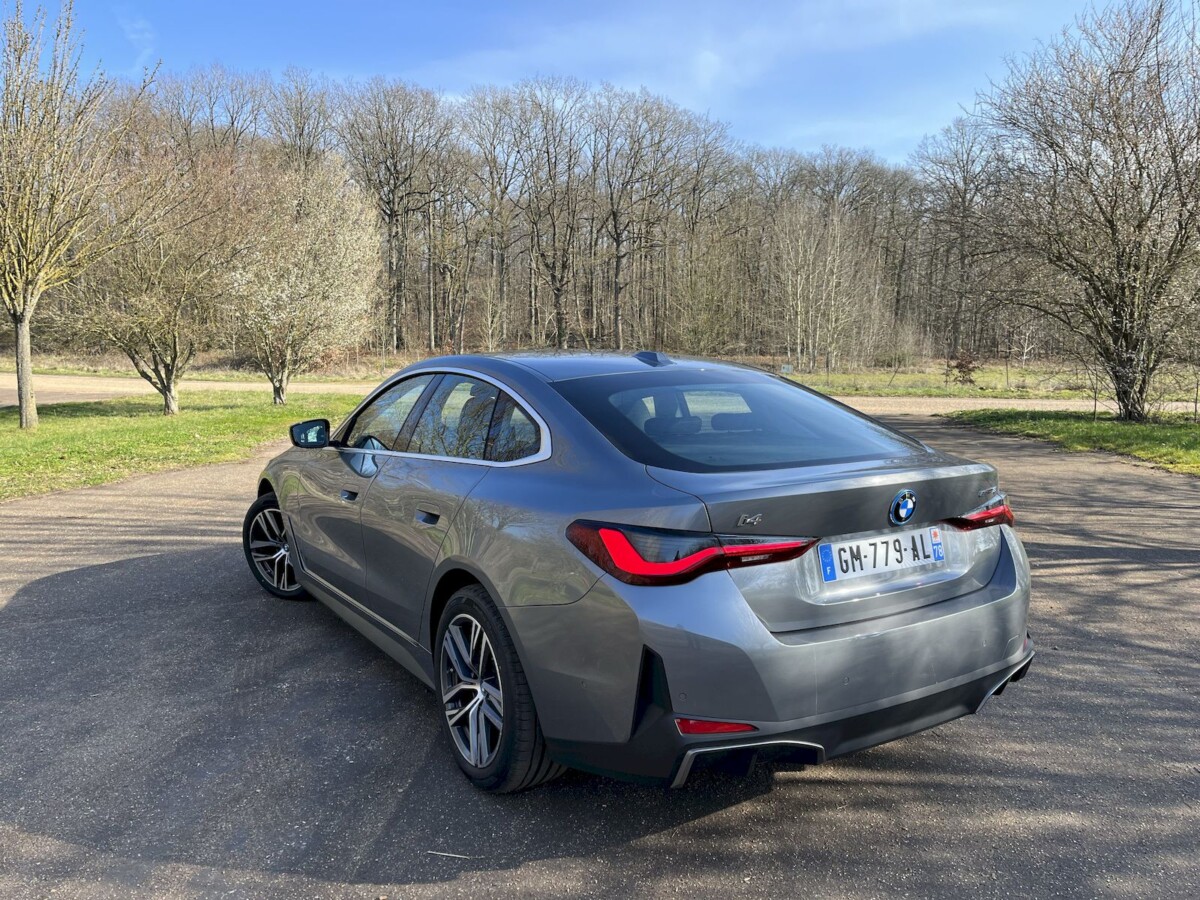 BMW i4 eDrive35 Review: Great Electric Sedan Fails to Outdo Tesla 14 essai bmw i4 edrive3524 BMW i4 eDrive35 Review: Great Electric Sedan Fails to Outdo Tesla