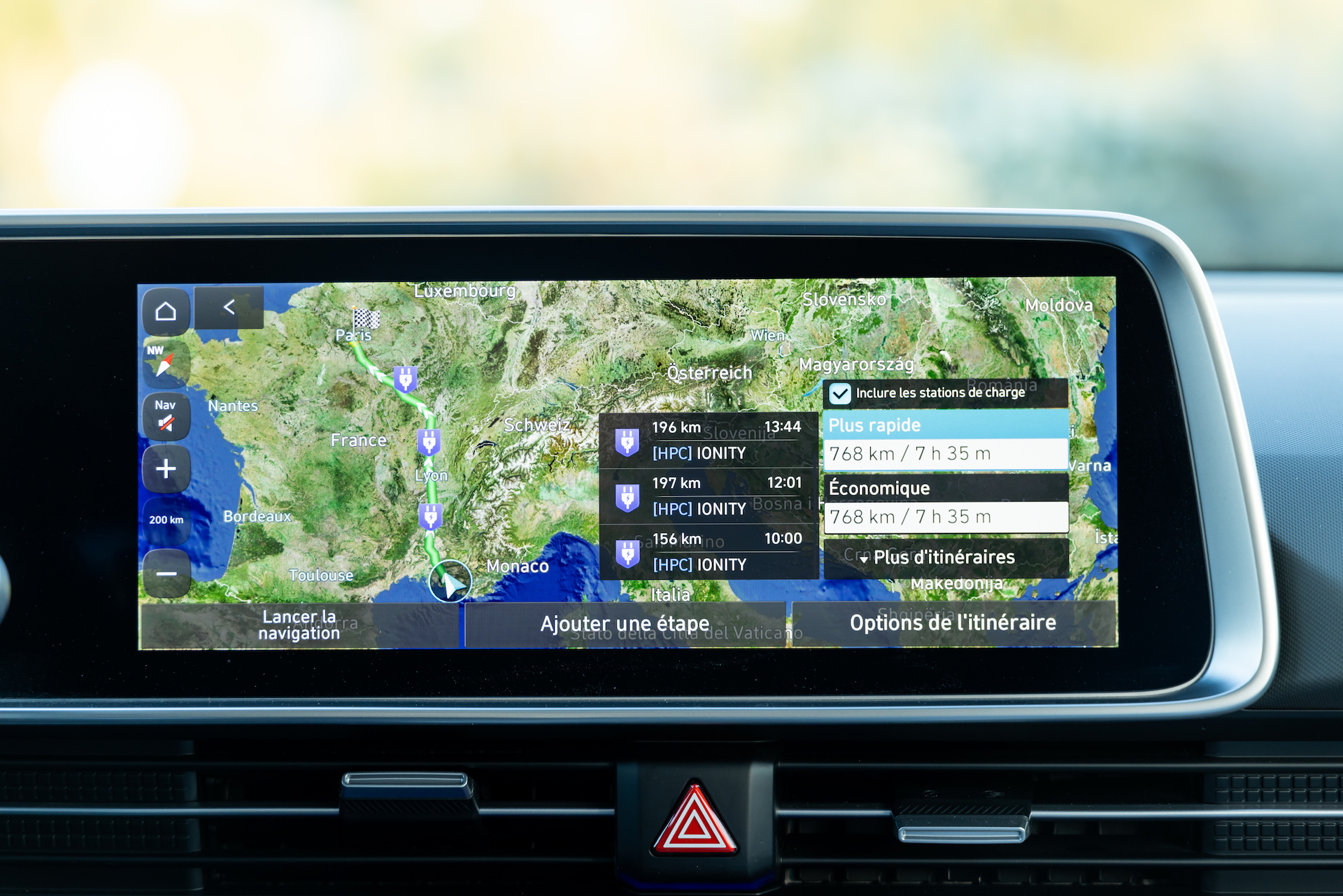 Hyundai Ioniq 6 vs. Kia EV6: Which is the Best Electric Car? 92 Hyundai Ioniq 6 // Source : Clément Choulot pour GoStart.Biz