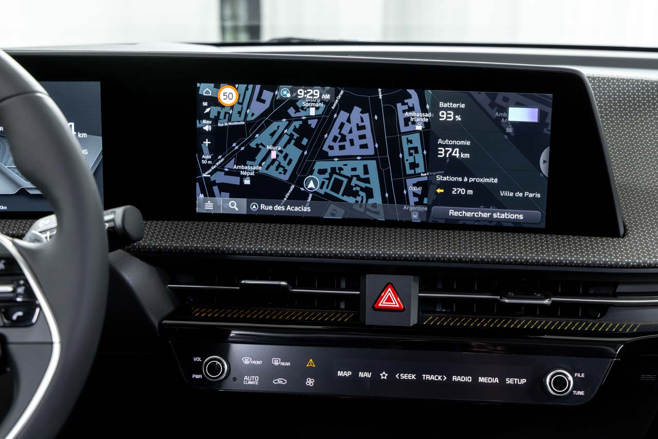 Hyundai Ioniq 6 vs. Kia EV6: Which is the Best Electric Car? 96 kia-ev6-38