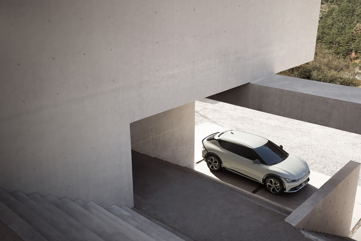 Hyundai Ioniq 6 vs. Kia EV6: Which is the Best Electric Car? 100 kia ev6 4 Hyundai Ioniq 6 vs. Kia EV6: Which is the Best Electric Car?