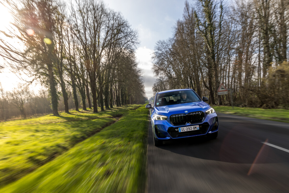 BMW iX1 xDrive30 Review: Exemplary Finishes to Beat the Tesla Model Y 31 BMW iX1 xDrive 30 (2023)