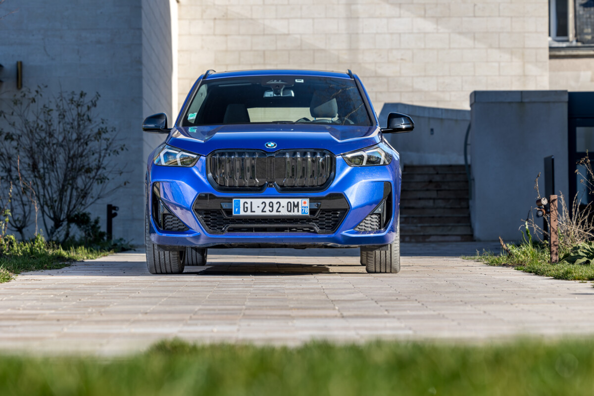 BMW iX1 xDrive30 Review: Exemplary Finishes to Beat the Tesla Model Y 25 BMW iX1 xDrive 30 (2023)