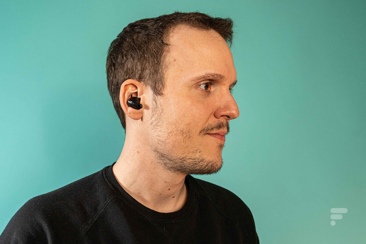 Sennheiser Conversation Clear Plus Review: Wireless Earbuds 32 Les Sennheiser Conversation Clear Plus adans les oreilles