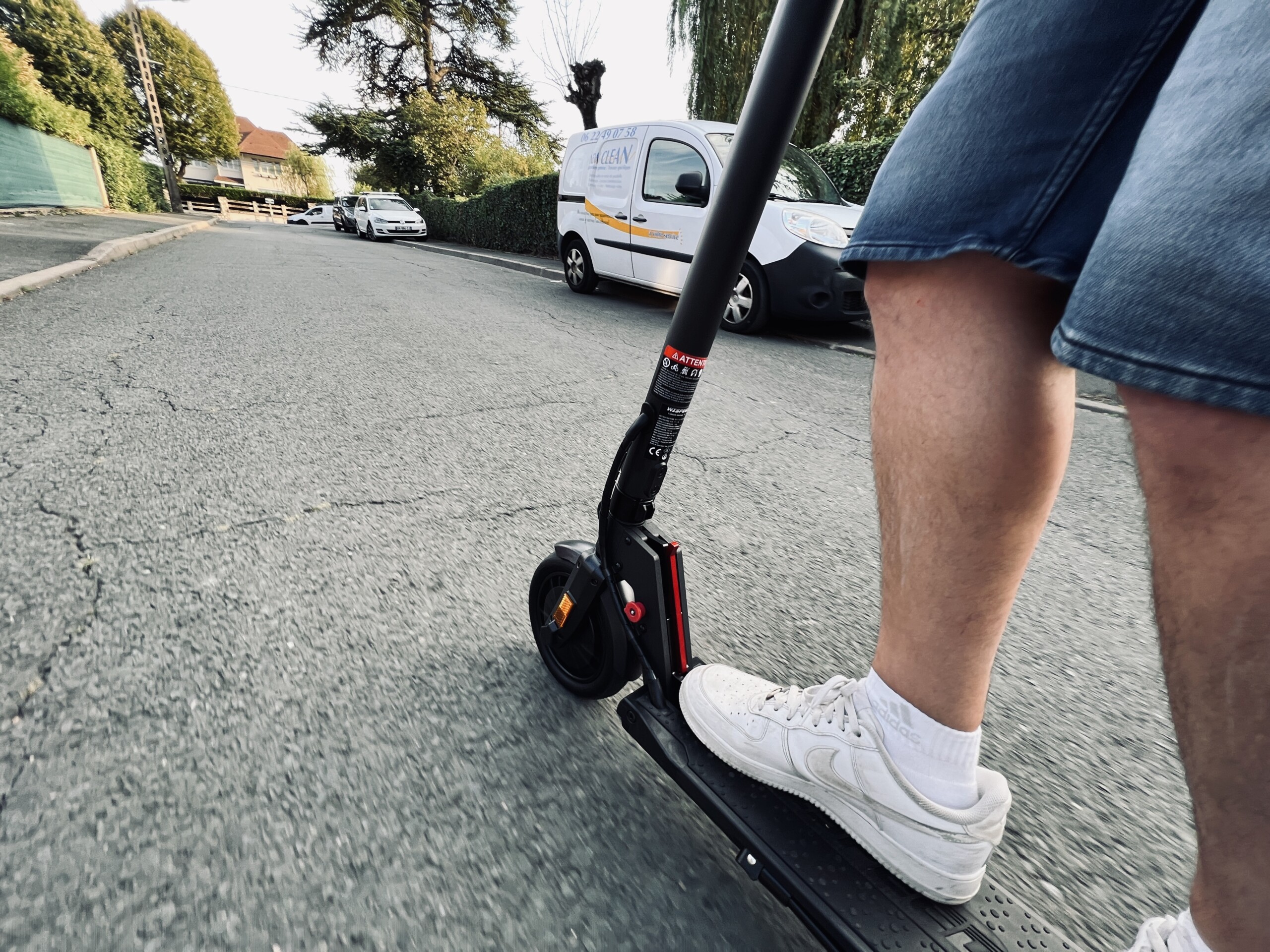 wispeed t855 essai photos iphone7 scaled.jpg6435a39a56ac1 Wispeed T855 Review: An Exciting but Insufficient Electric Scooter