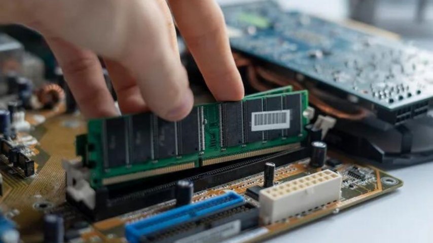 How to Perform RAM Maintenance and Cleaning